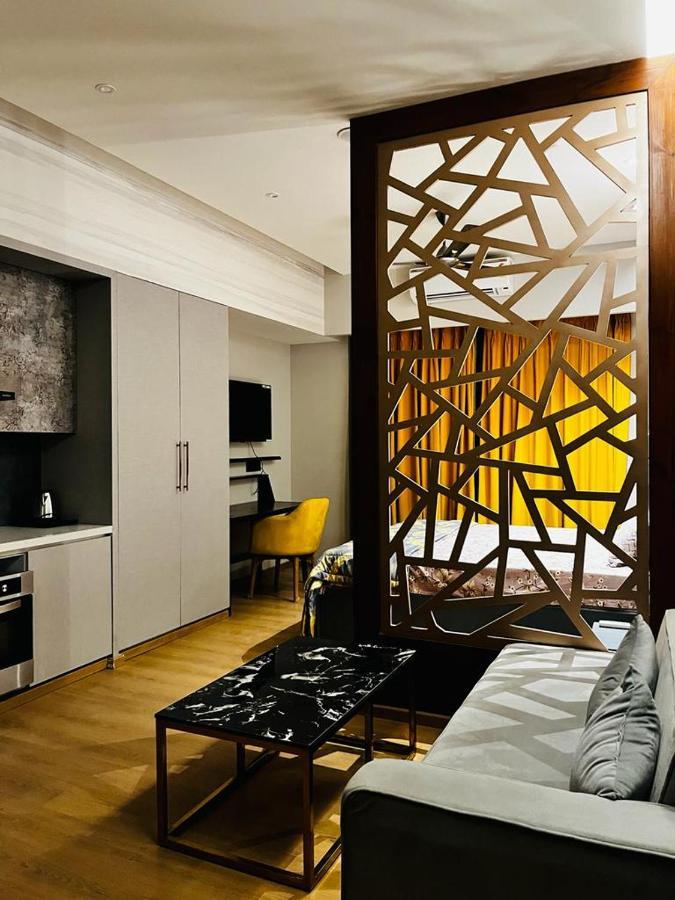 Luxe Apartment By Hey Studio'S 加济阿巴德 外观 照片